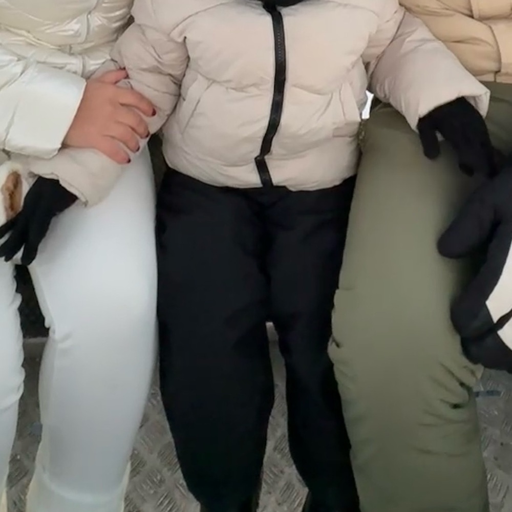 Snow jumpsuit - Picture 3 of 3